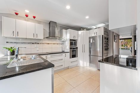 Photo of property in 129b Parrs Cross Road, Glen Eden, Auckland, 0612