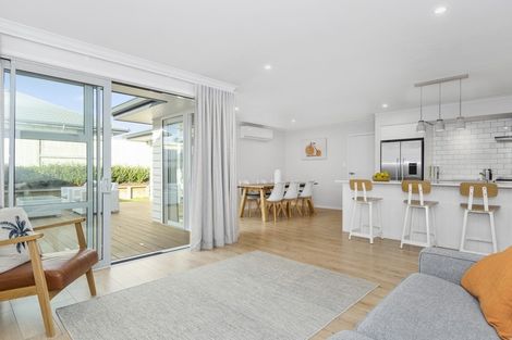 Photo of property in 24 Penetaka Heights, Pyes Pa, Tauranga, 3112