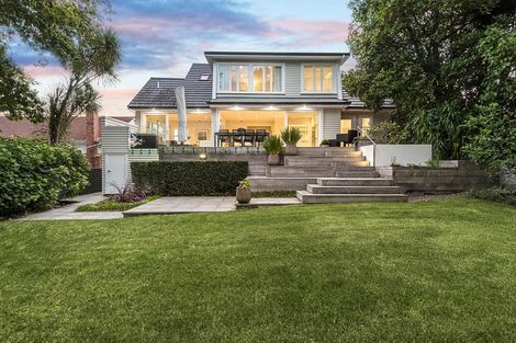 Photo of property in 9 Korau Road, Greenlane, Auckland, 1051