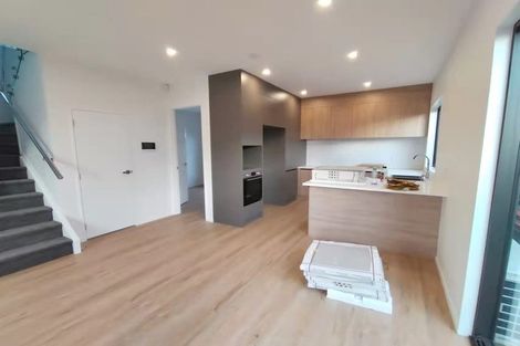 Photo of property in 36b Marendellas Drive, Bucklands Beach, Auckland, 2014