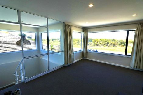 Photo of property in 443 Marine Parade, South New Brighton, Christchurch, 8062