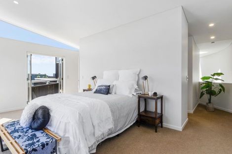 Photo of property in 17 Taumata Road, Omaha, Warkworth, 0986