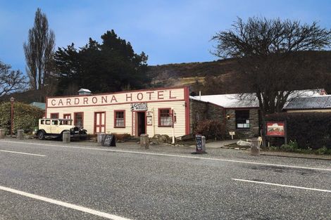 Photo of property in 5 Cardrona Valley Road, Wanaka, 9305