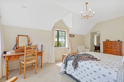 Photo of property in 18 Huia Street, Waikanae, 5036