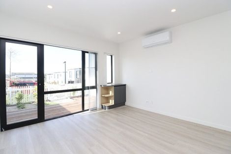 Photo of property in 45 Observation Green, Hobsonville, Auckland, 0616