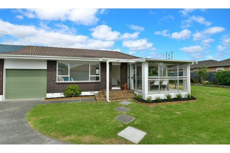 Photo of property in 2/36 Centreway Road, Orewa, 0931