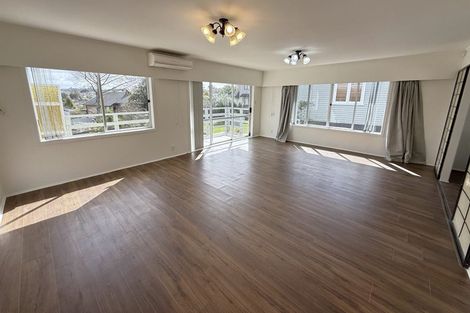 Photo of property in 9 William Souter Street, Forrest Hill, Auckland, 0620