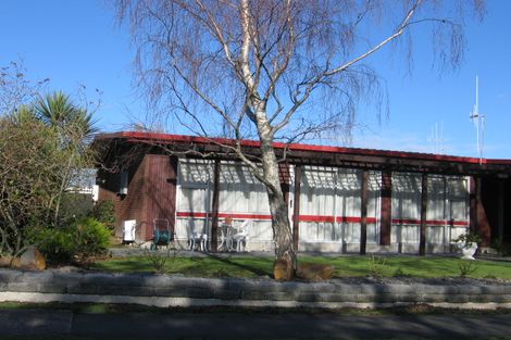 Photo of property in 28 Terry Crescent, Milson, Palmerston North, 4414