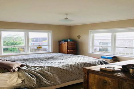 Photo of property in 33 Paparoa Road, Cockle Bay, Auckland, 2014