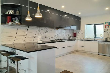 Photo of property in 36a Jandell Crescent, Bucklands Beach, Auckland, 2014