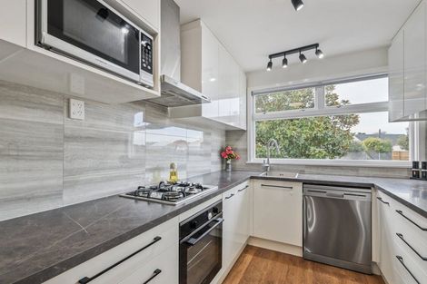 Photo of property in 2 Wallace Place, Rangiora, 7400