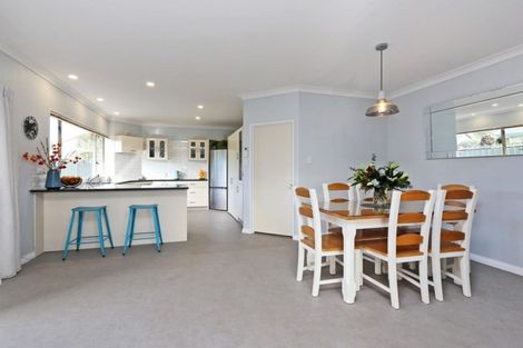 Photo of property in 59 Whiting Crescent, Greenmeadows, Napier, 4112