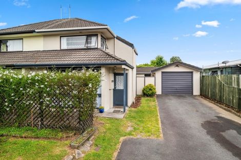 Photo of property in 2/18 Carnot Street, Glenholme, Rotorua, 3010