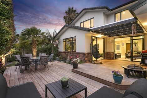 Photo of property in 2 Driftwood Drive, Red Beach, 0932