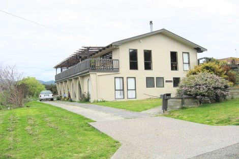 Photo of property in 62 Makora Road, Otaihanga, Paraparaumu, 5036