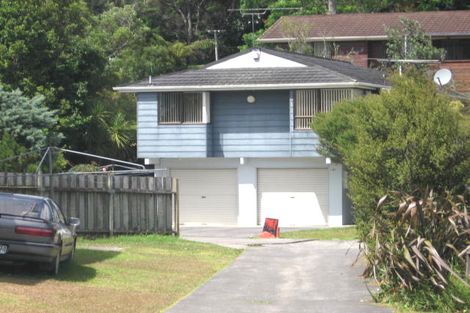 Photo of property in 2/143 Spinella Drive, Bayview, Auckland, 0629