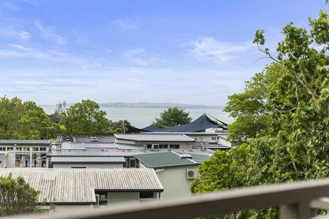 Photo of property in 104 Mellons Bay Road, Mellons Bay, Auckland, 2014