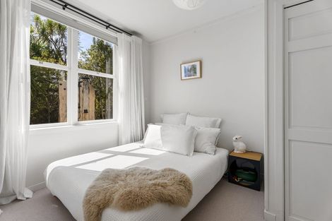 Photo of property in 41 Te Ahuahu Road, Piha, New Lynn, 0772