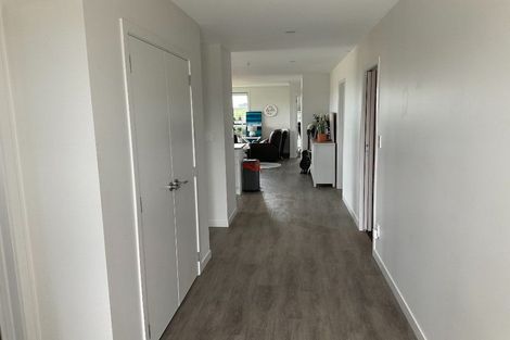 Photo of property in 1 Okoreka Road, Glenbrook, 2681