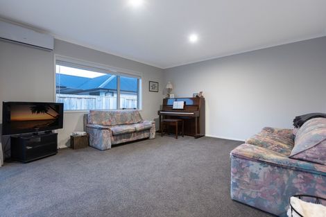Photo of property in 41 Kahuparere Crescent, Pyes Pa, Tauranga, 3112