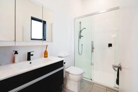 Photo of property in 12 Alanbrooke Place, Karori, Wellington, 6012