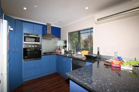 Photo of property in 7a Roberts Road, Glenfield, Auckland, 0629