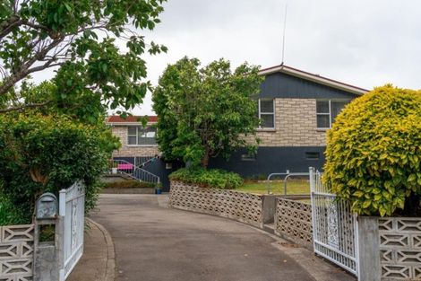 Photo of property in 2 Rahiwi Place, Lansdowne, Masterton, 5810