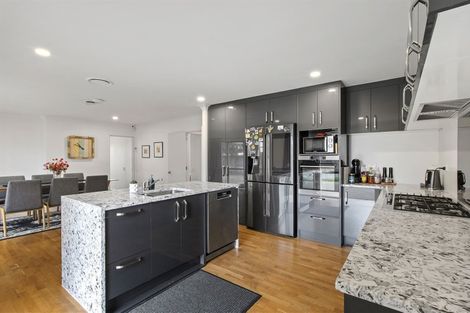 Photo of property in 89 Summerland Drive, Henderson, Auckland, 0612