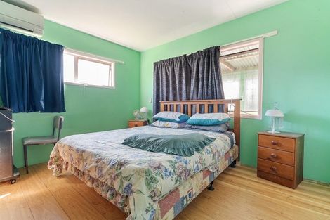 Photo of property in 31 Barneys Farm Road, Clendon Park, Auckland, 2103