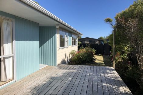 Photo of property in 12 Mountainview Terrace, Otaki Beach, Otaki, 5512