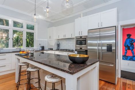 Photo of property in 309 Lake Road, Hauraki, Auckland, 0622