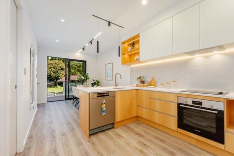 Photo of property in 111 Sycamore Drive, Sunnynook, Auckland, 0620