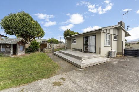 Photo of property in 27 Cavendish Crescent, Awapuni, Palmerston North, 4412