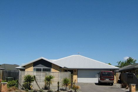 Photo of property in 31 Coolspring Way, Redwood, Christchurch, 8051