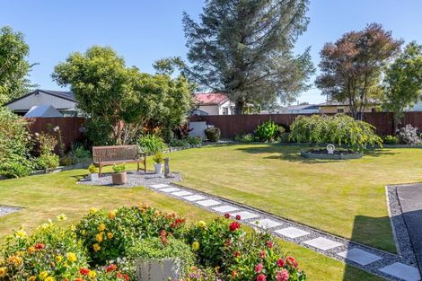 Photo of property in 20 Philip Street, Carterton, 5713