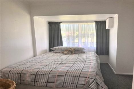 Photo of property in 17 Hutchins Street, Waitara, 4320