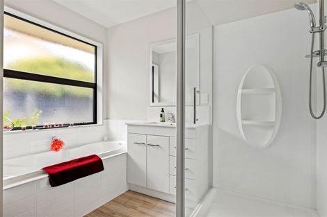 Photo of property in 28 Te Korari Street, Marshland, Christchurch, 8083