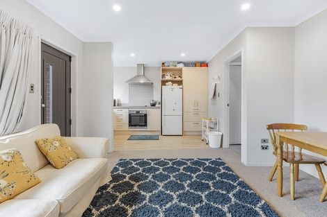 Photo of property in 2/85 Normandy Avenue, Melville, Hamilton, 3206