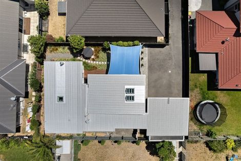 Photo of property in 11 Linkwater Way, Parklands, Christchurch, 8083