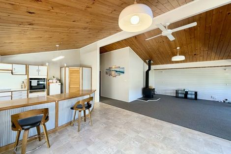 Photo of property in 11 Ropiha Street, Fitzroy, New Plymouth, 4312