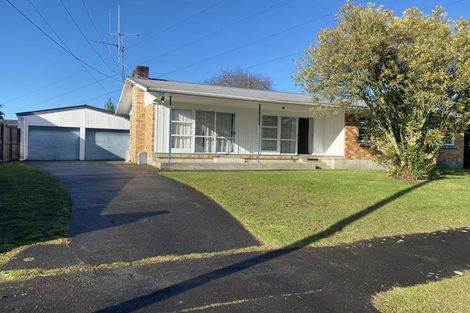 Photo of property in 44 Southsea Crescent, Silverdale, Hamilton, 3216