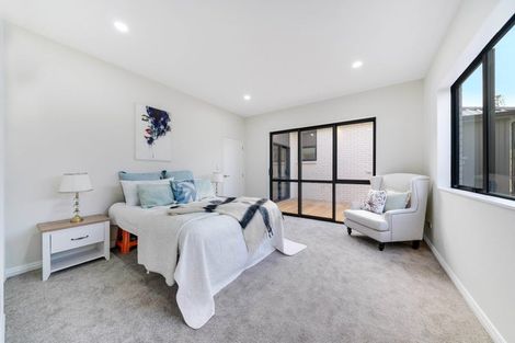 Photo of property in 8 Evergreen Parade, Rosehill, Papakura, 2113