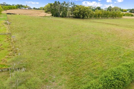 Photo of property in 11 Bobs Way, Dairy Flat, 0792