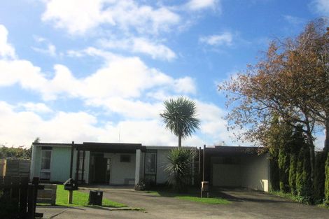 Photo of property in 9 Westmere Place, Takaro, Palmerston North, 4412