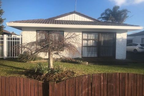 Photo of property in 2a Roys Road, Weymouth, Auckland, 2103