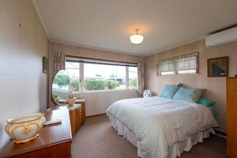 Photo of property in 3 Wycliffe Street, Onekawa, Napier, 4110