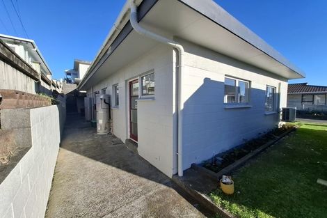 Photo of property in 33 Fulford Street, New Plymouth, 4310