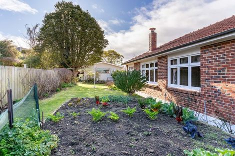 Photo of property in 15 Falkirk Street, Dalmore, Dunedin, 9010