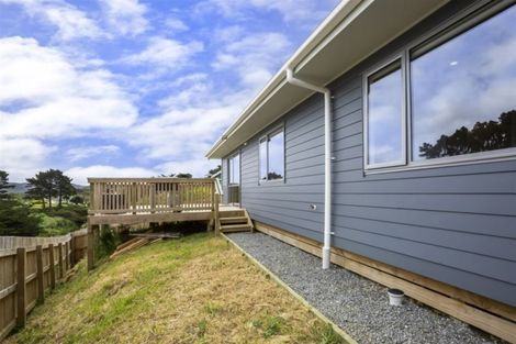 Photo of property in 17a Gloucester Street, Cannons Creek, Porirua, 5024