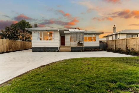 Photo of property in 37 Mckenzie Road, Mangere Bridge, Auckland, 2022
